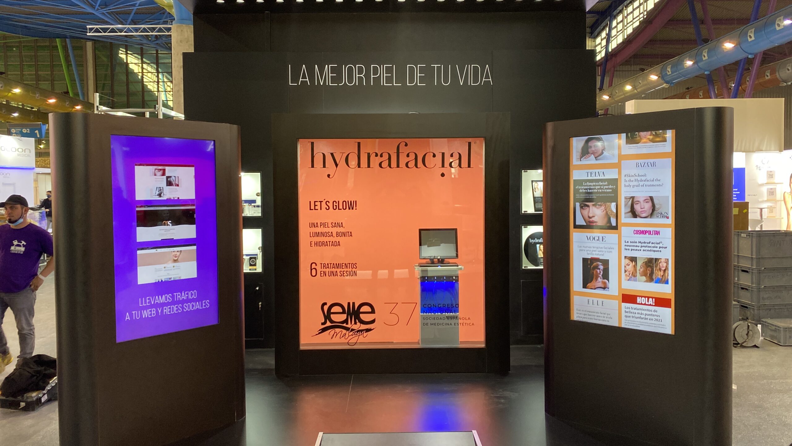 STAND – HYDRAFACIAL