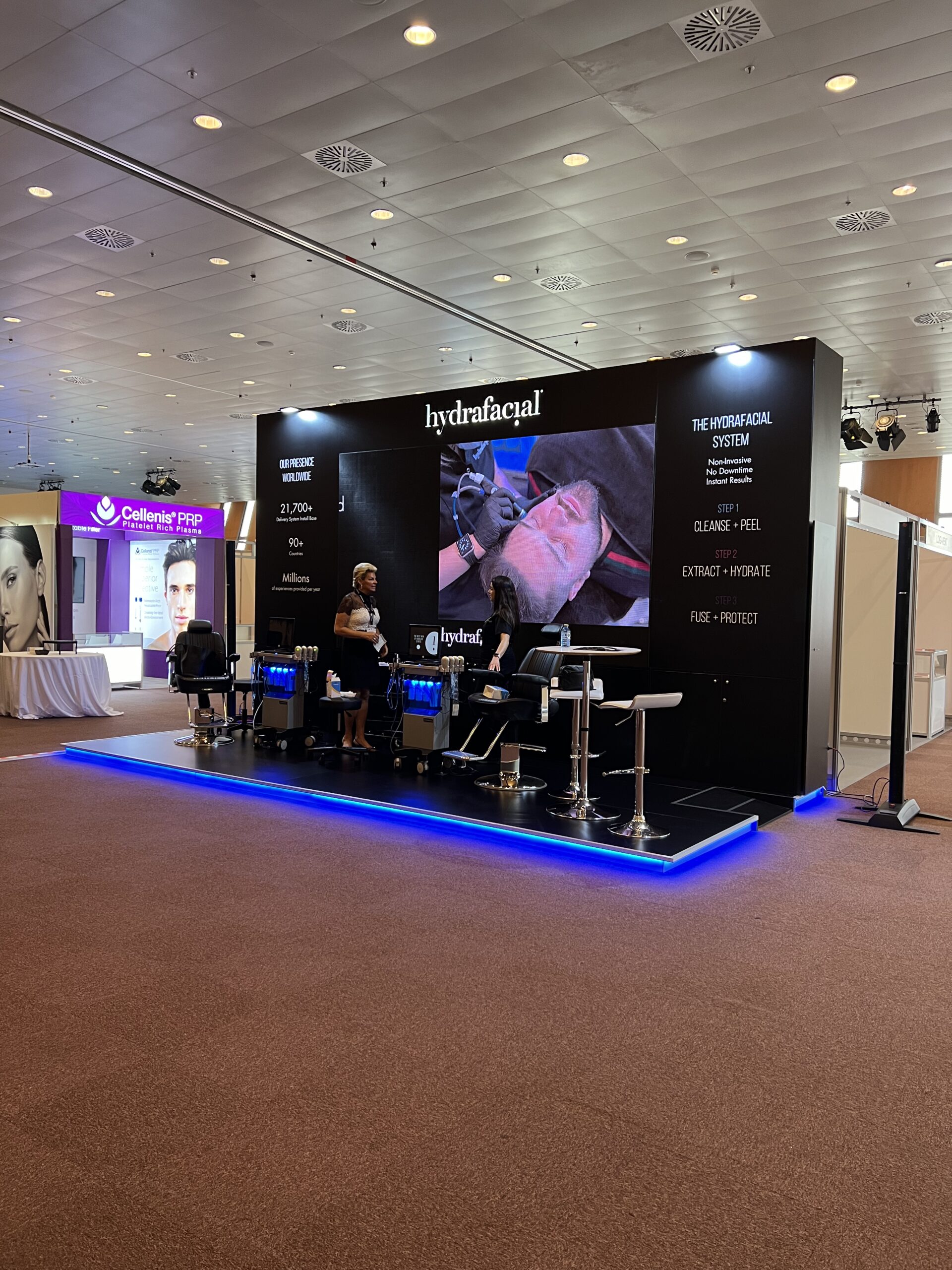STAND – HYDRAFACIAL