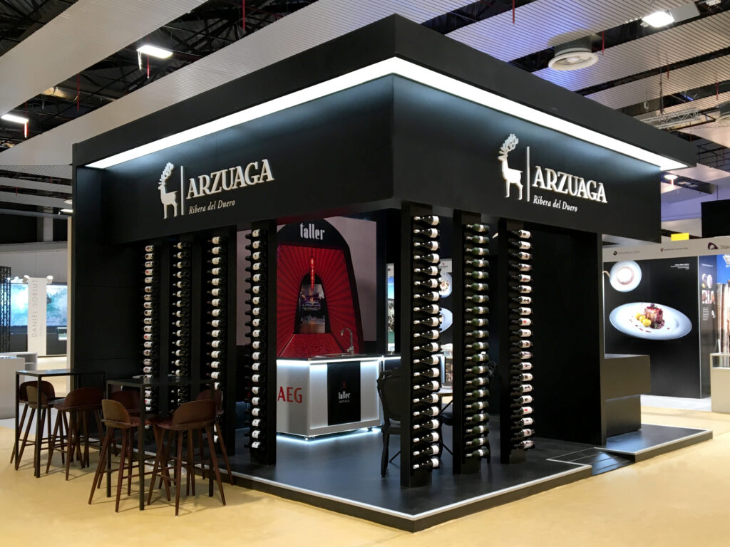 STAND - ARZUAGA